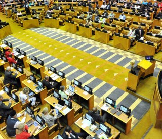 Photo of the Natiojal Assembly chamber, with members